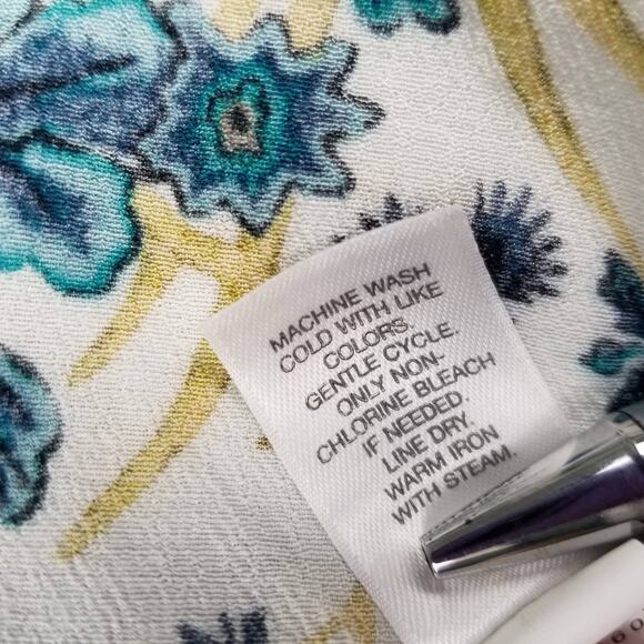 J Jill Blue White Yellow Floral Birds Long Sleeve Blouse Top Pearlized Buttons M - Picture 5 of 5